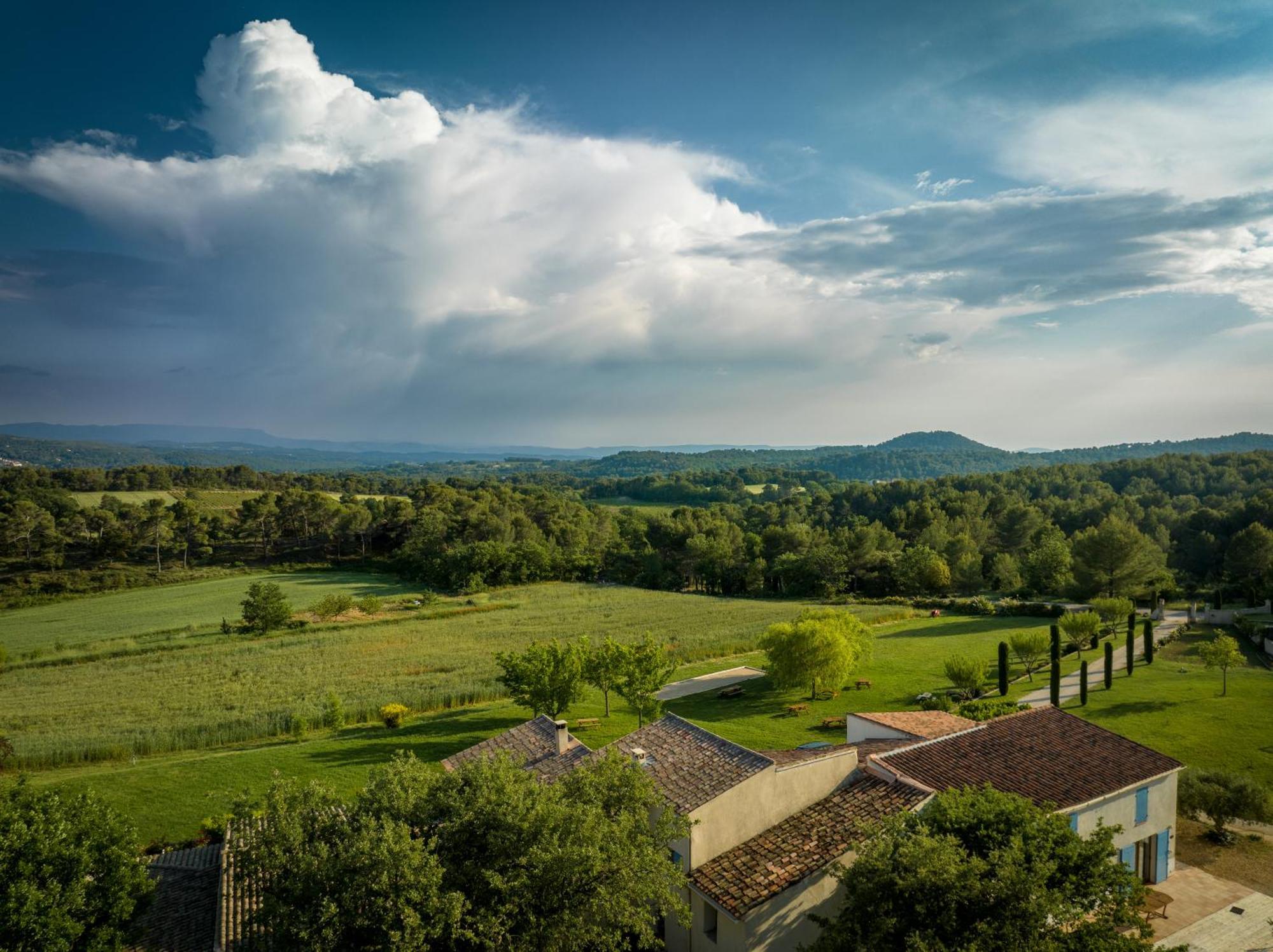 Вилла Domaine De La Marie Dans Le Luberon Peypin-d'Aigues Экстерьер фото