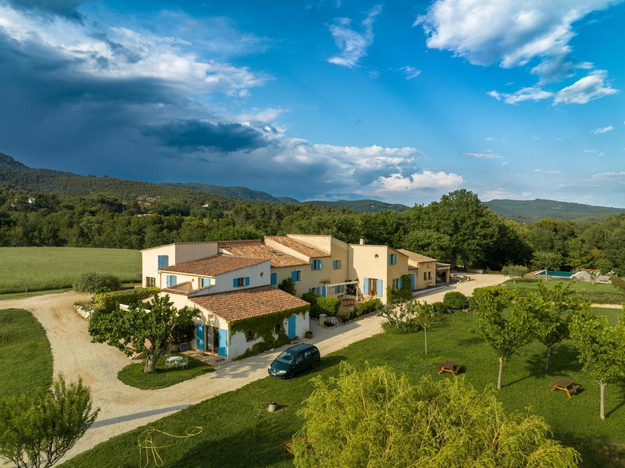 Вилла Domaine De La Marie Dans Le Luberon Peypin-d'Aigues Экстерьер фото